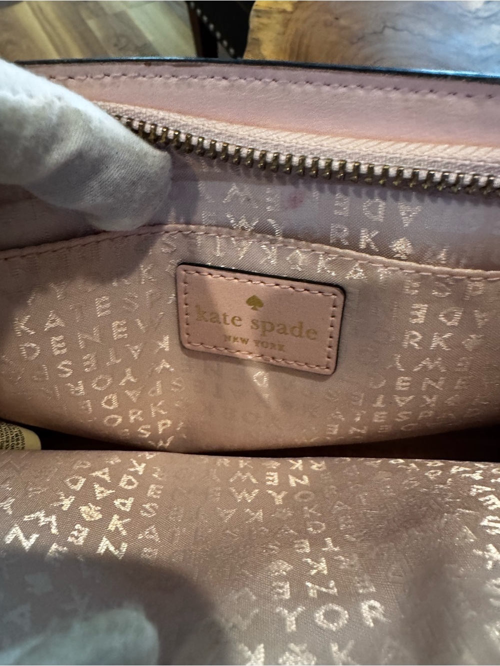Just in 🔥 Kate Spade Helena Street
Wristlet Clutch Pink Studded converted - Picture 13 of 16